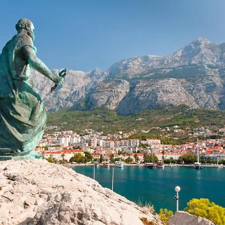 In With Sea View, Balcony, Air Conditioning, Wifi 3674-3