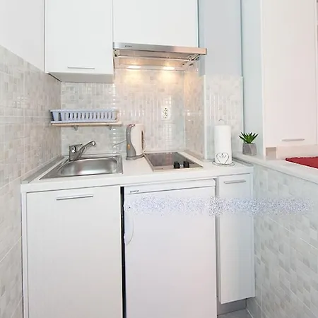 Apartmán In With Sea View, Balcony, Air Conditioning, Wifi 3674-3