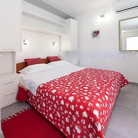 In With Sea View, Balcony, Air Conditioning, Wifi 3674-3 *