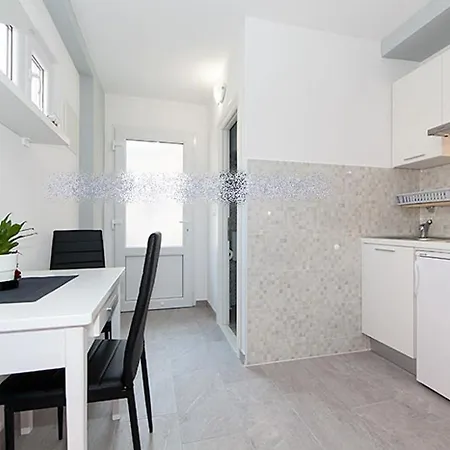 In With Sea View, Balcony, Air Conditioning, Wifi 3674-3 Tučepi